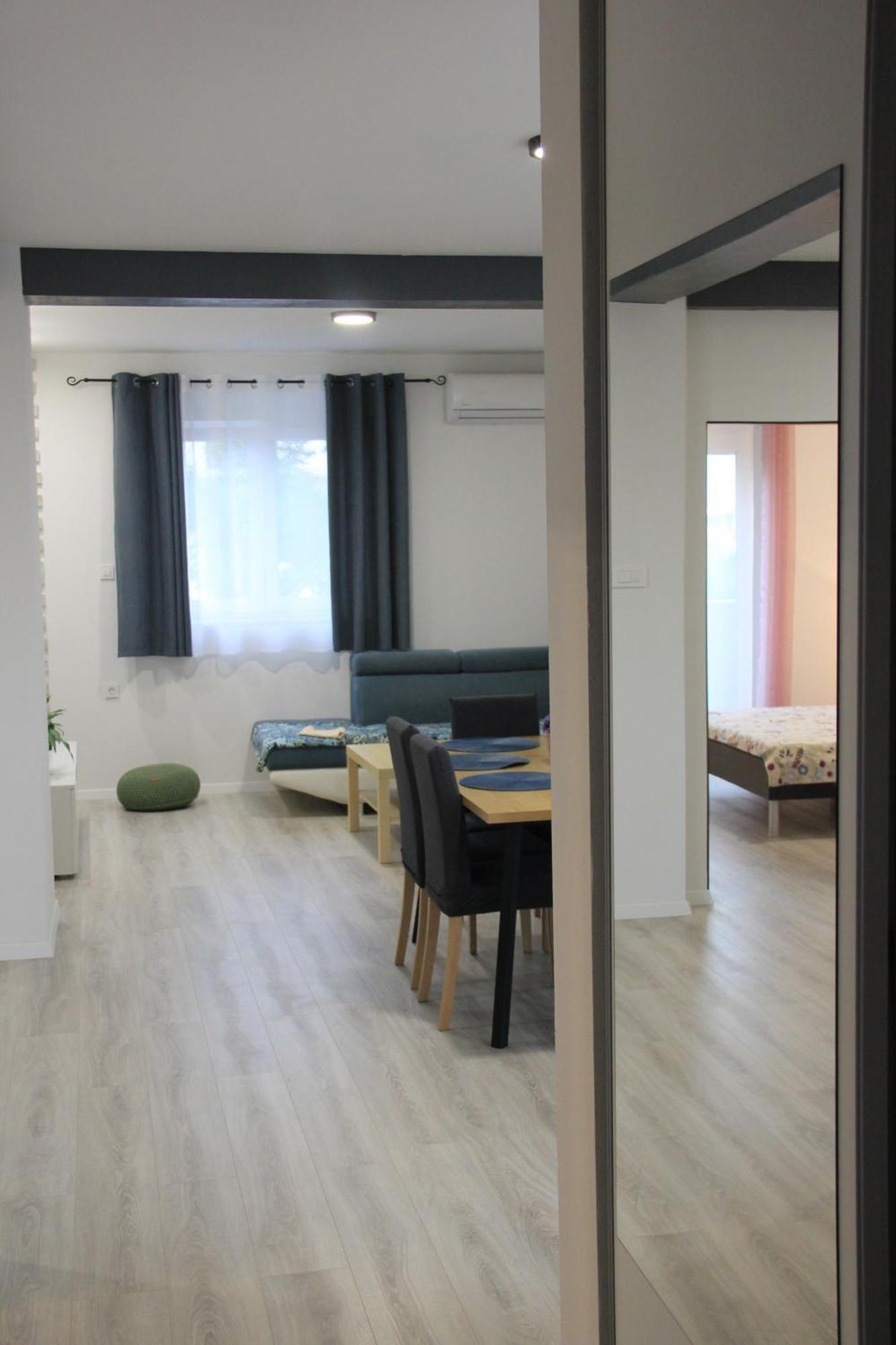 Milwe Apartment Ražanac Exterior foto